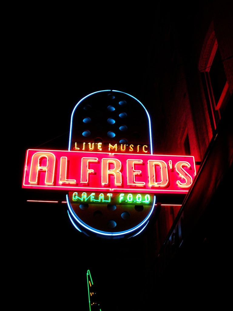 Neon - Alfreds